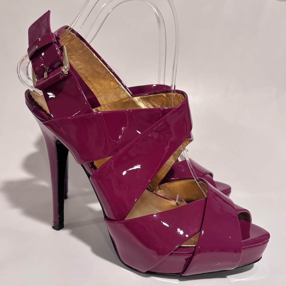 Report Signature Newbury Pink/Fuchsia Heels Size 7.5